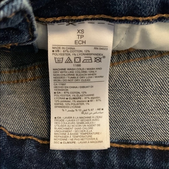 Old navy denim overall shorts - Picture 6 of 6